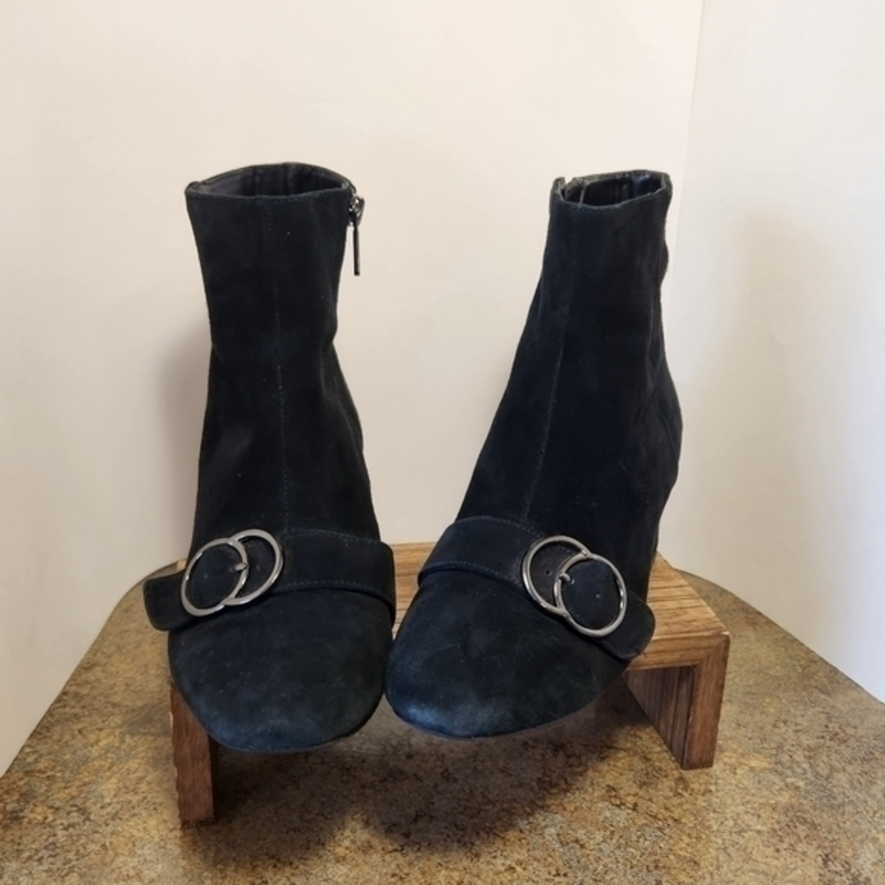 BLEECKER & BOND Black Suede Low-heeled‎ Mod Ankle Boots w/Strap Whimsy